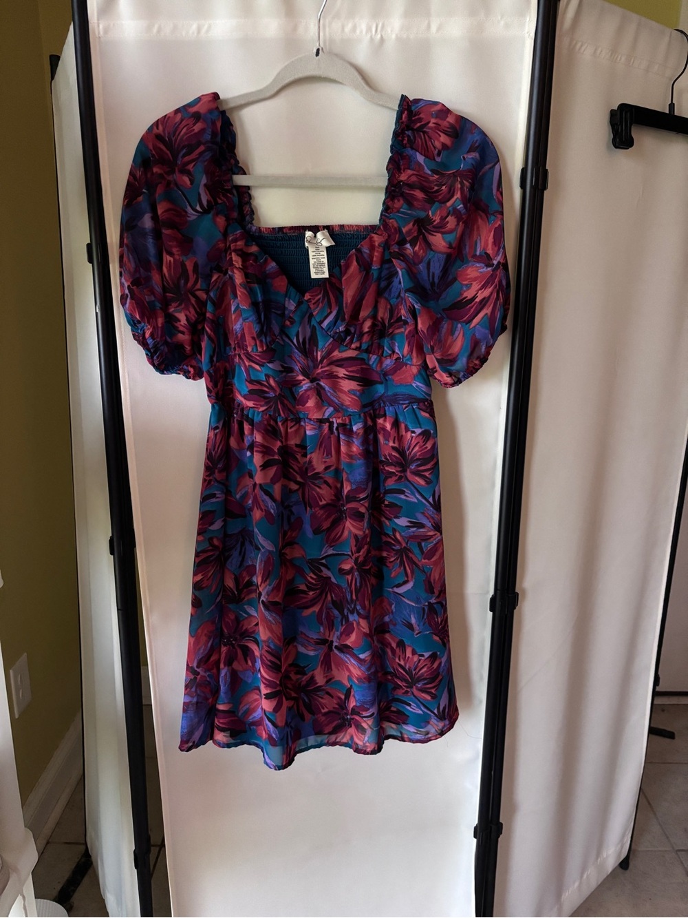 Jessica Simpson Floral Puff-Sleeve Mini Dress in Teal and Magenta